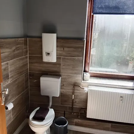 6 1 Apartment *
